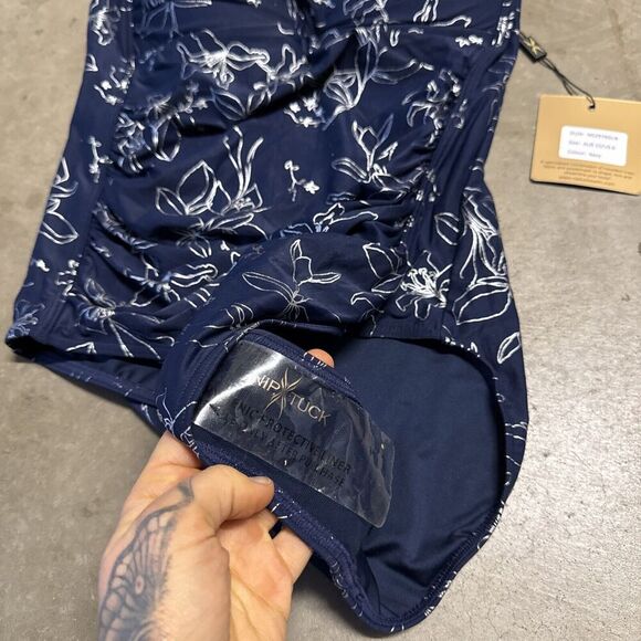 NWT NIPTUCK One-Piece Swimsuit Womens 6 Tummy Control Garden Line Floral Print - Picture 3 of 13